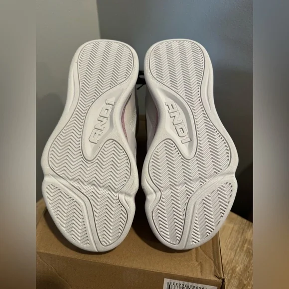 AND1 Assist 6.0 Gray and Pink Sneakers size 2 Youth - Picture 9 of 10